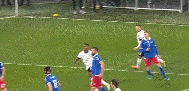 世界杯手机观看软件下载-【世预赛】穆勒+萨内双响 罗伊斯1射2传 德国9比0胜