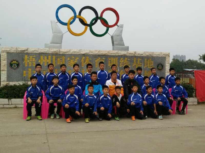 世界杯客户端更新下载-恩师讲述向余望成长经历，希望8至10年培养更多向余望