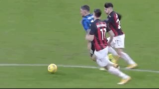 冲动是魔鬼 米兰成也伊布，败也伊布